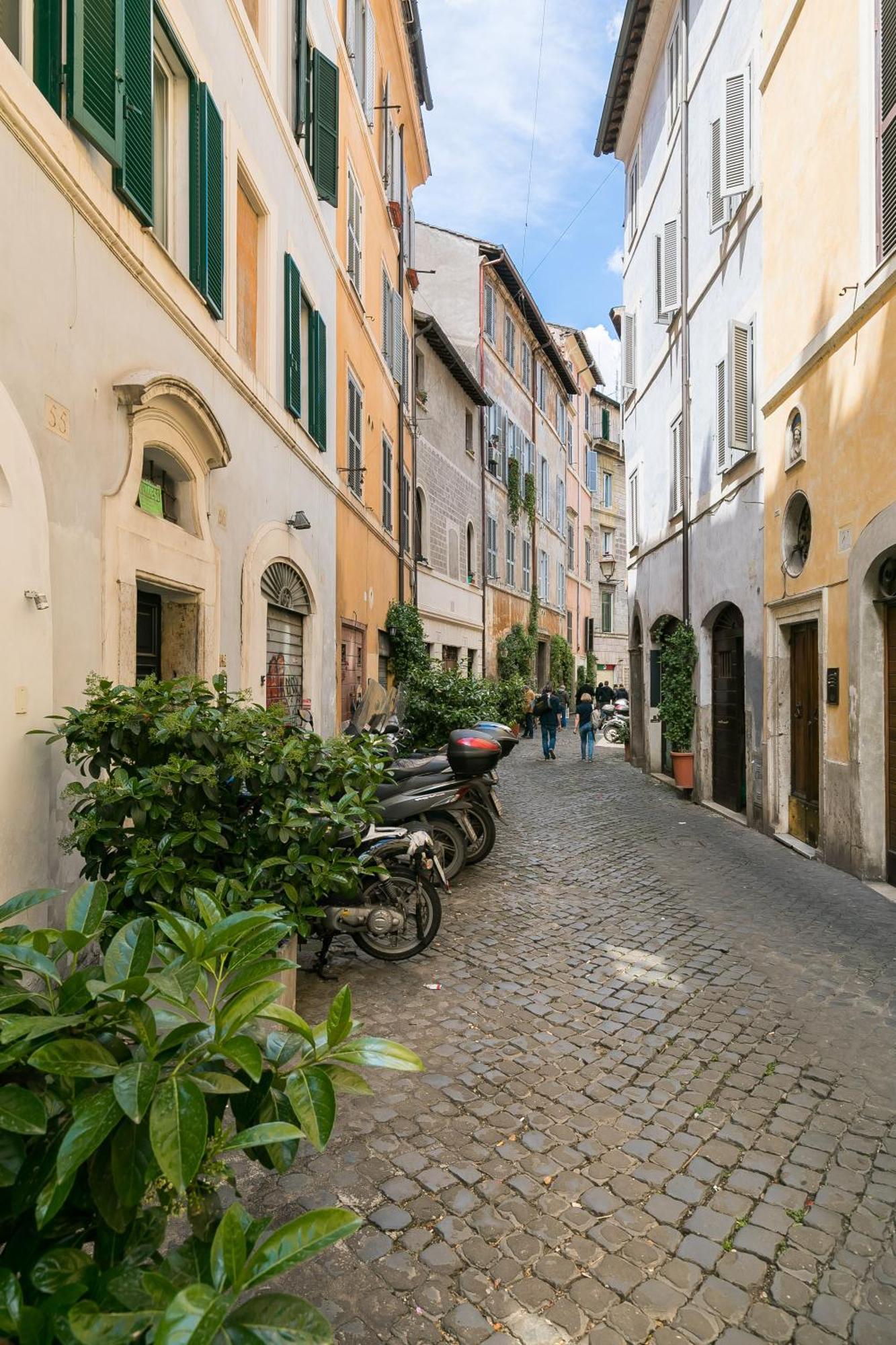 R.C. Cappellari Charming Campo De Fiori Apartment Rome Exterior photo