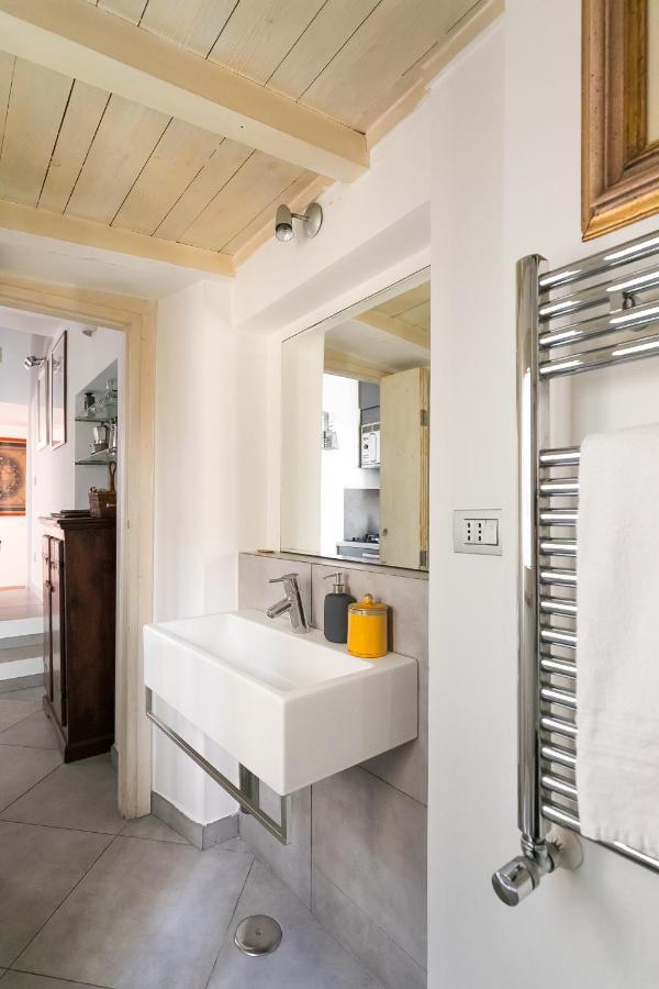 R.C. Cappellari Charming Campo De Fiori Apartment Rome Exterior photo